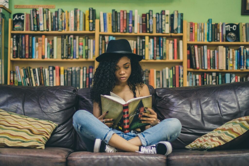 Simple Tips to Develop a Daily Reading Habit (Even If You're Busy)